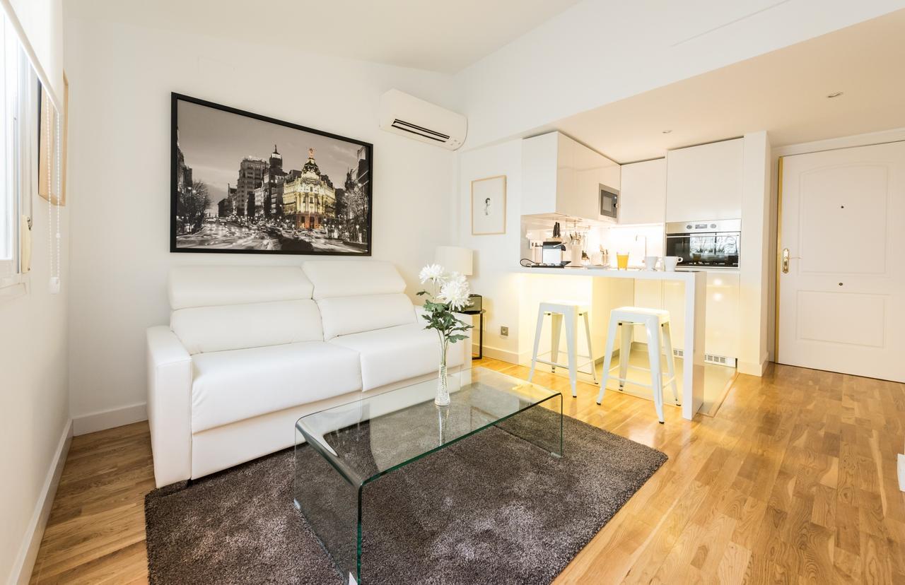 Latina Suite Madrid Bagian luar foto