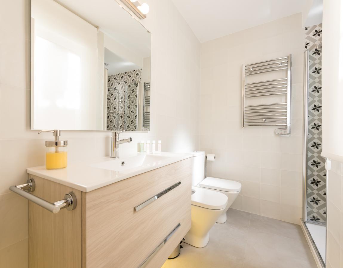 Latina Suite Madrid Ruang foto